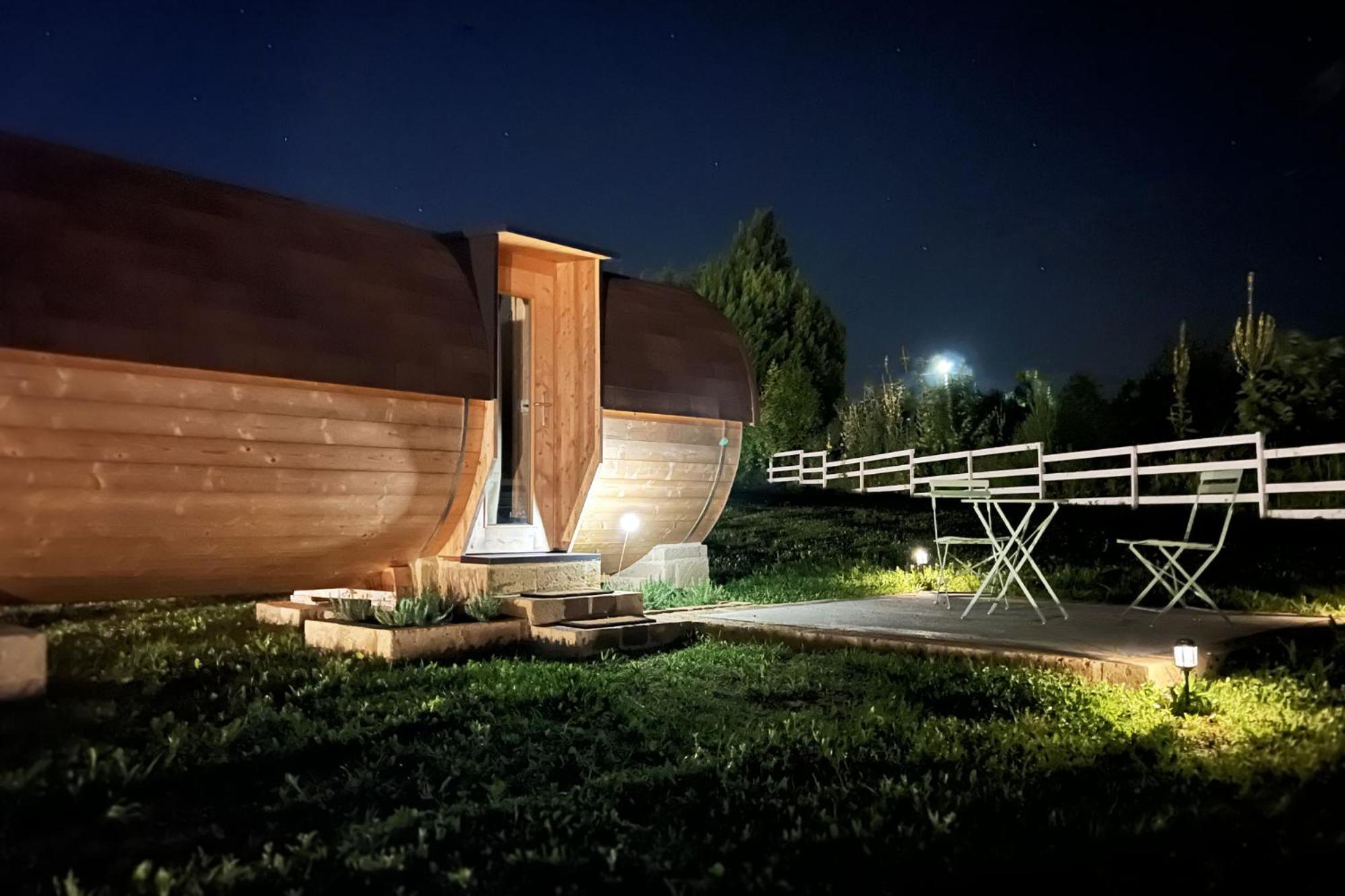 Notte Nella Botte Hotel Vignale Monferrato Exterior photo