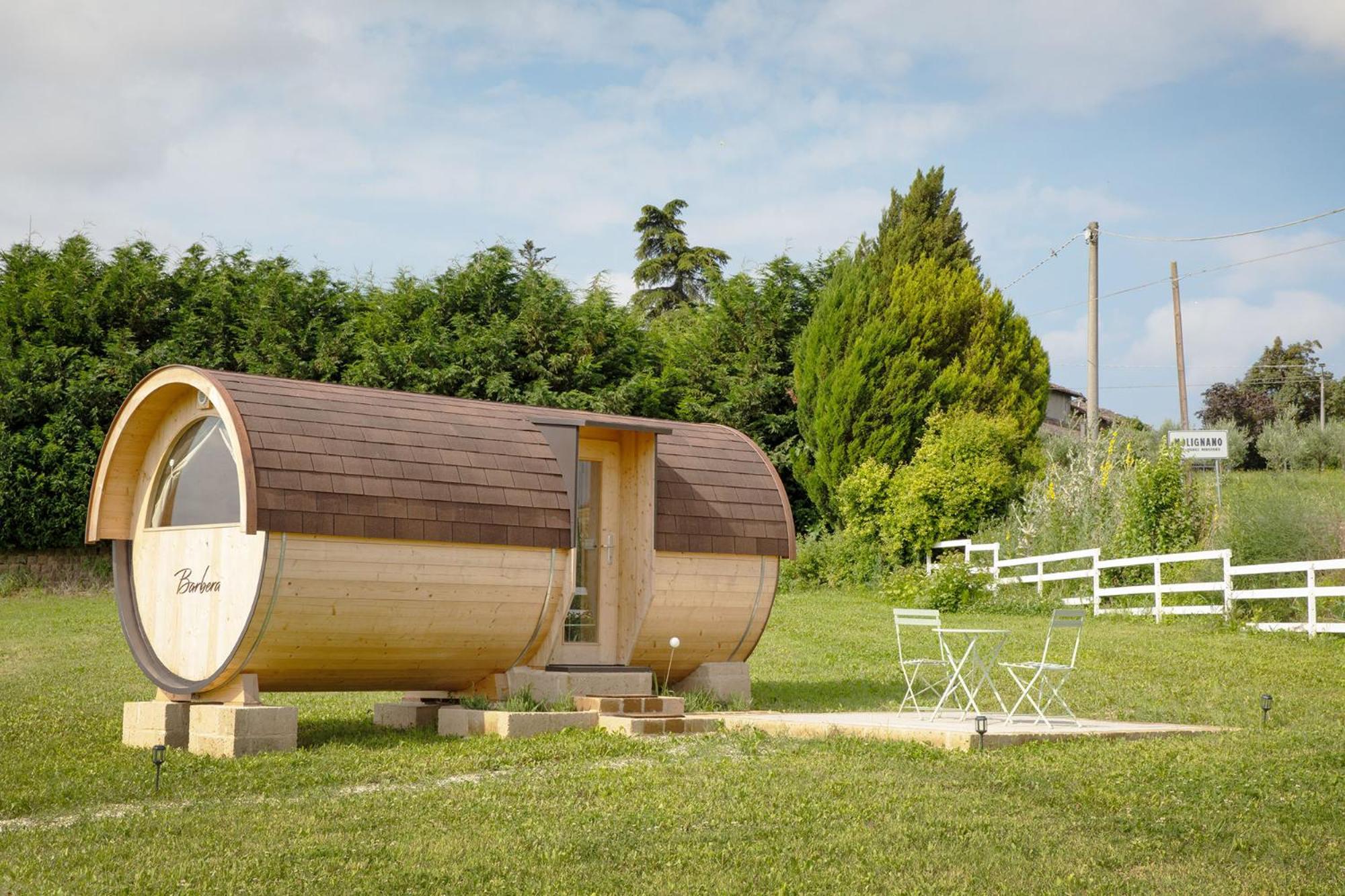Notte Nella Botte Hotel Vignale Monferrato Exterior photo